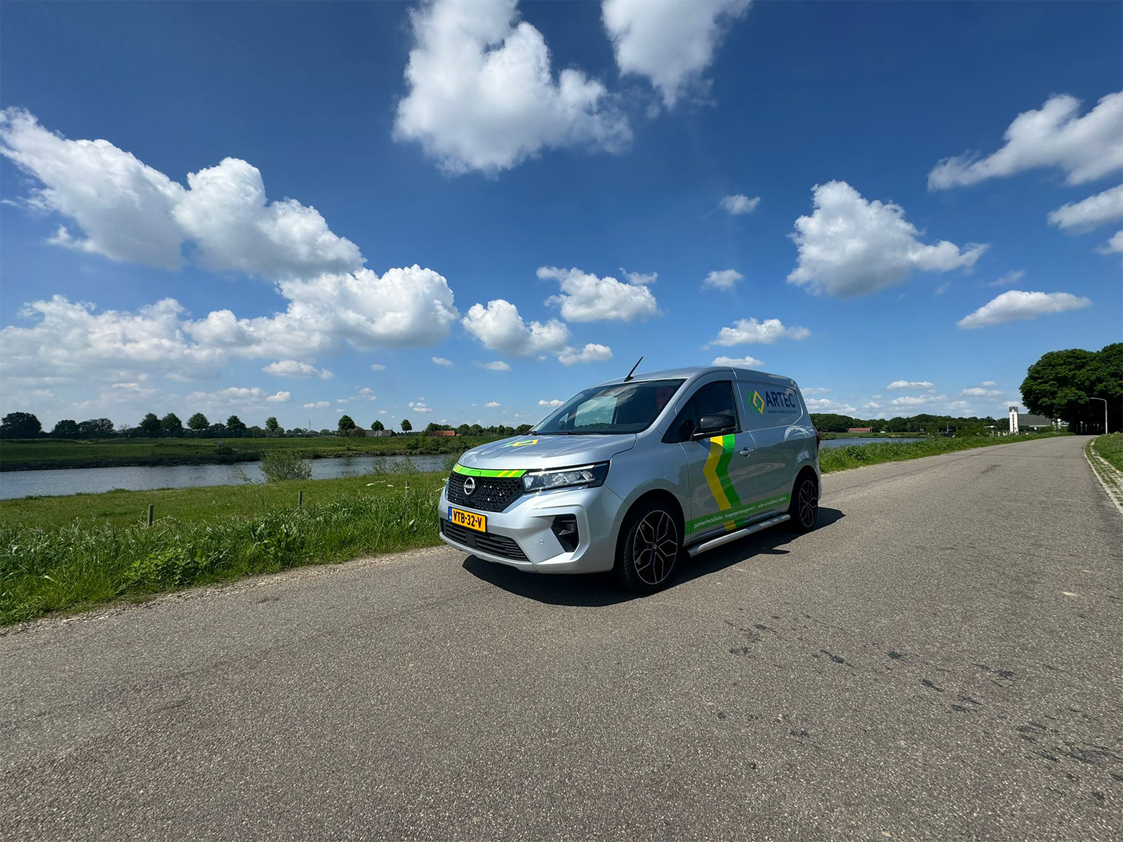 Artec Nijmegen Autobelettering Nissan Townstar